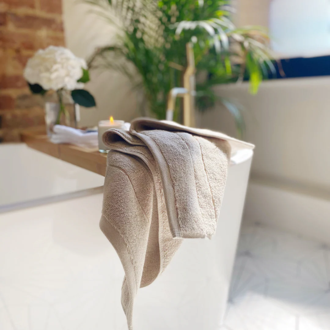 Super Plush Hand Towels - Image 19