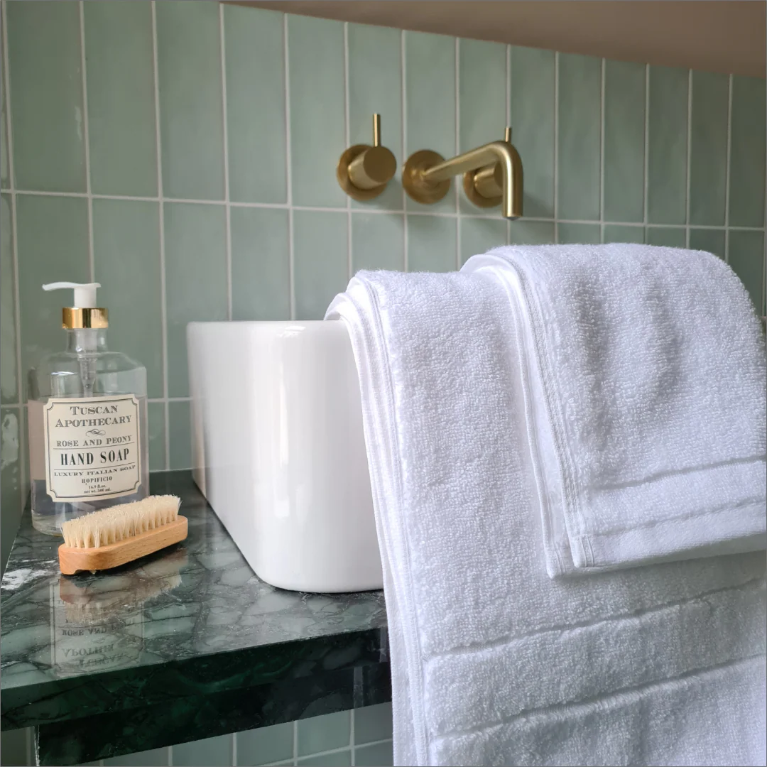 Super Plush Hand Towels - Image 8